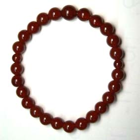 ����i�߂̂��j